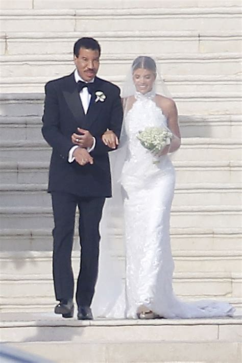 lionel richie wedding dress